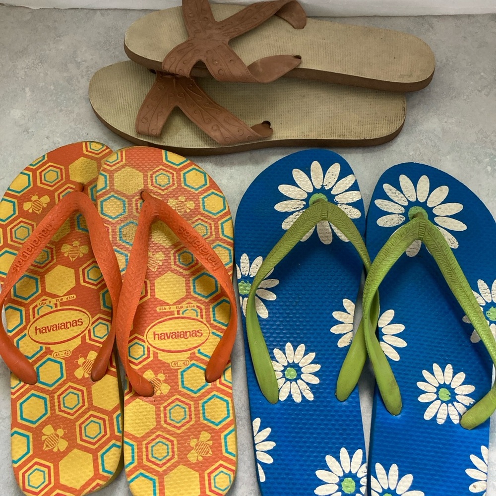 Vintage flip flops 3 pairs